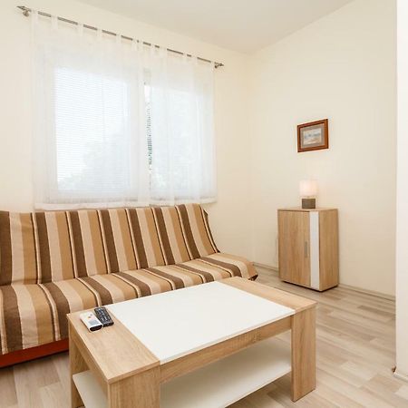 Apartman Jezevac クルク エクステリア 写真