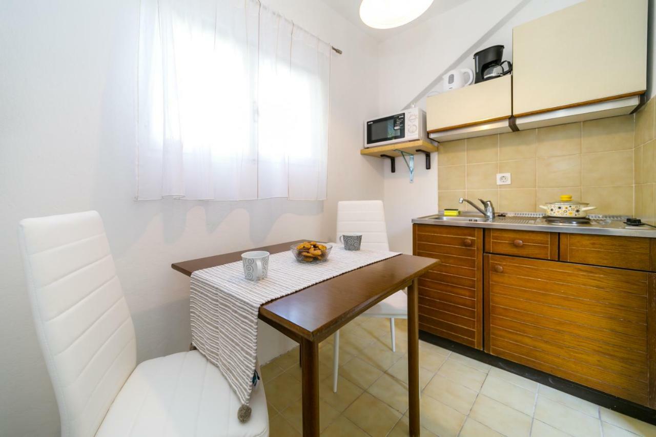 Apartman Jezevac クルク エクステリア 写真