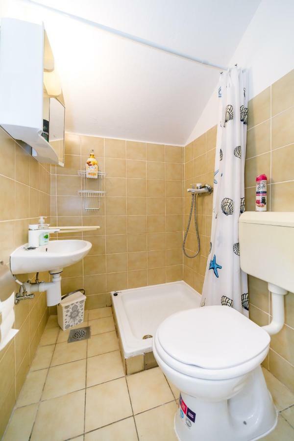 Apartman Jezevac クルク エクステリア 写真