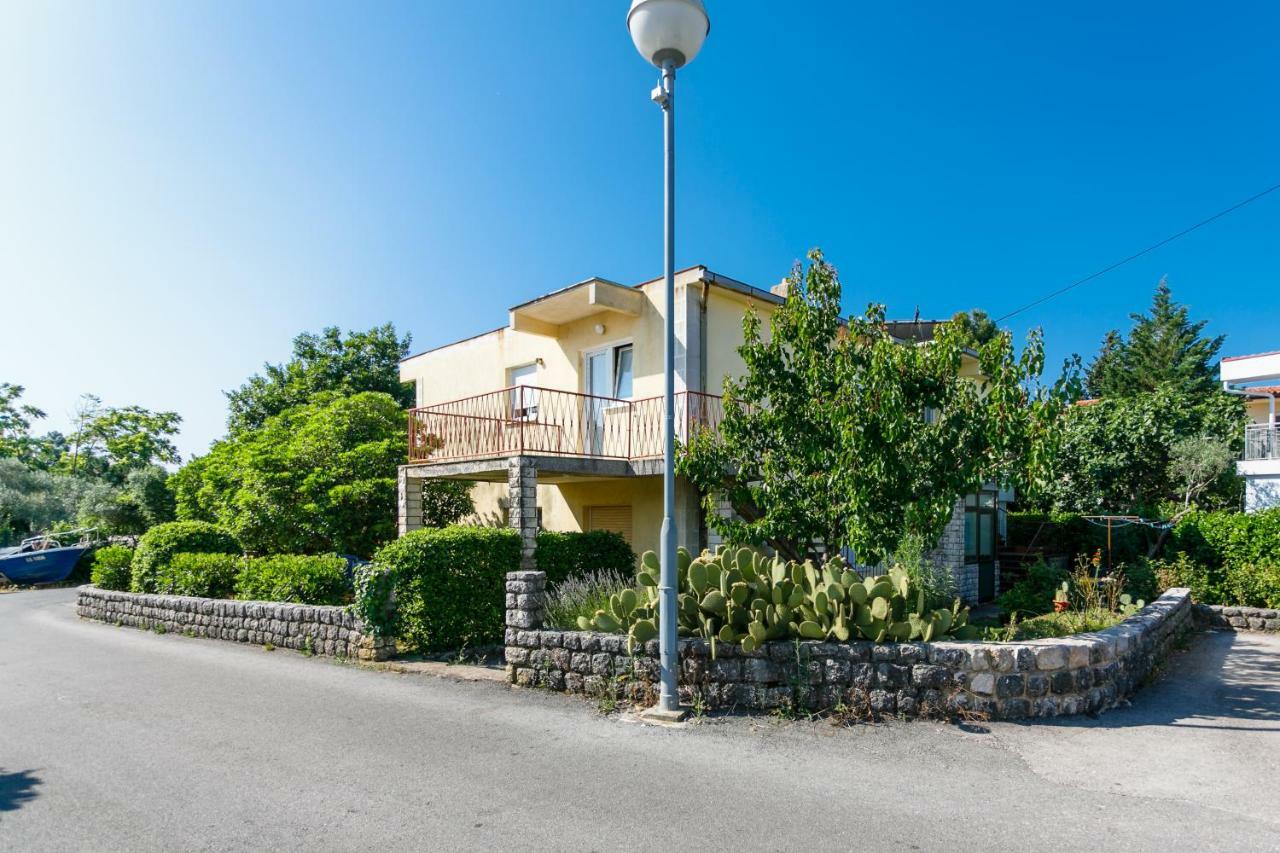 Apartman Jezevac クルク エクステリア 写真
