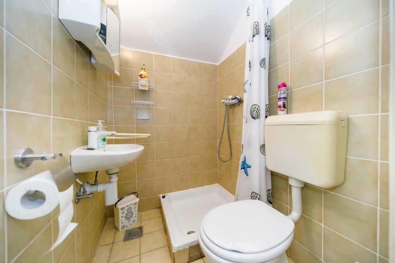 Apartman Jezevac クルク エクステリア 写真